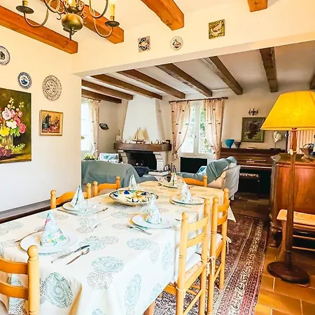 Villa Maison De Au Calme Et Proche De La La Couarde-sur-Mer