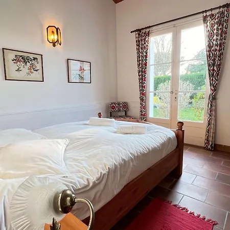 Villa Maison De Au Calme Et Proche De La *