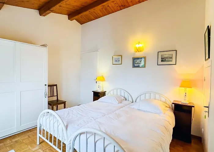 Vila Maison De Au Calme Et Proche De La