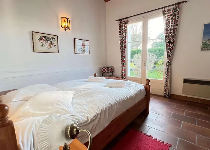 Vila Maison De Au Calme Et Proche De La *